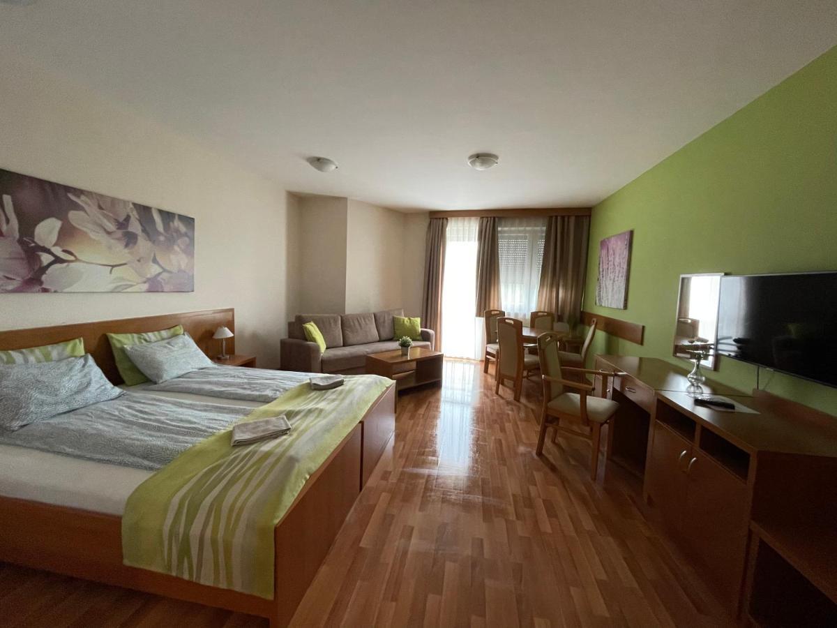 Rosemary Apartmanok, Rose, Lili, Mary1, Mary2 Hajdúszoboszló Exteriör bild