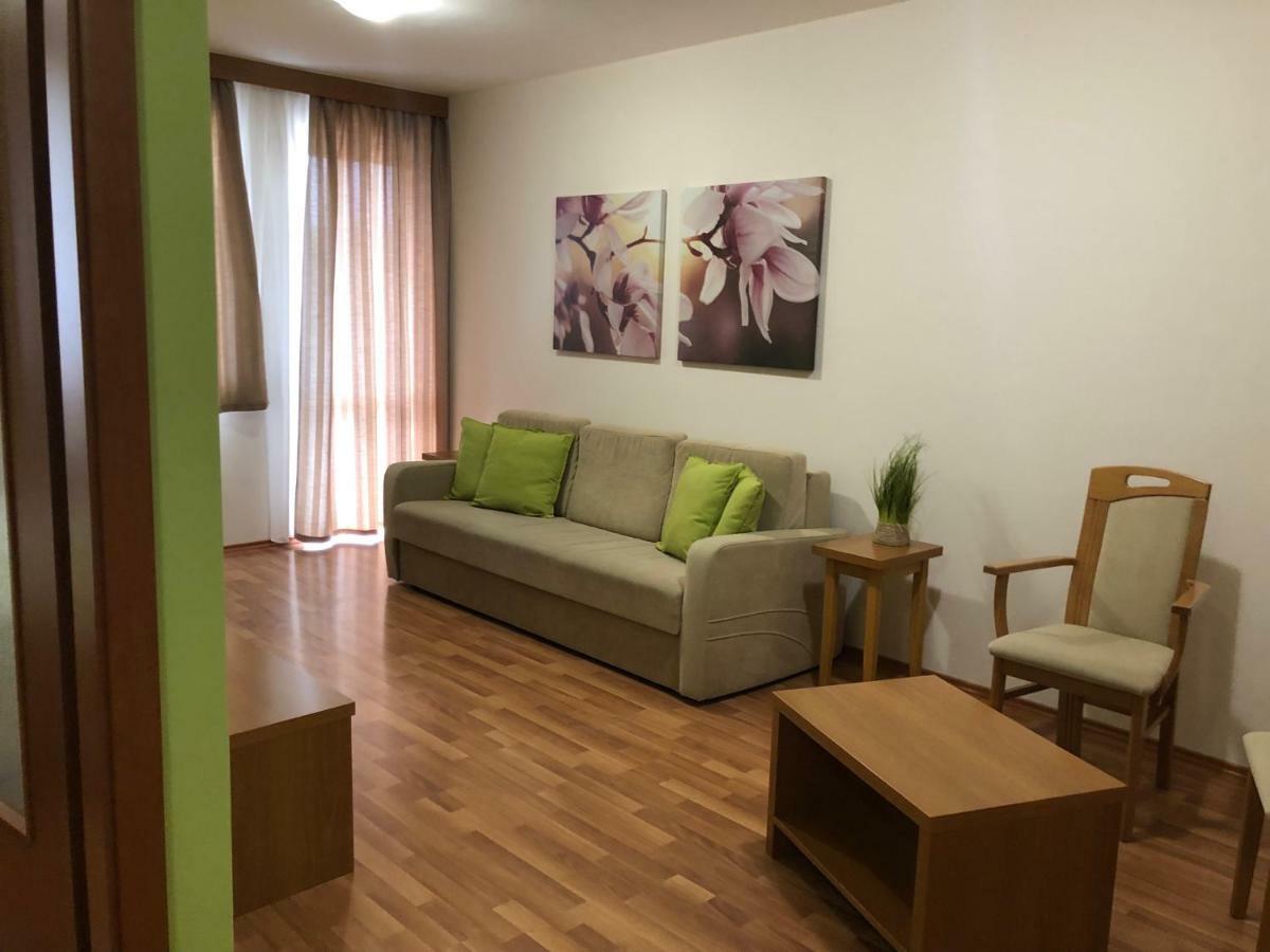 Rosemary Apartmanok, Rose, Lili, Mary1, Mary2 Hajdúszoboszló Exteriör bild